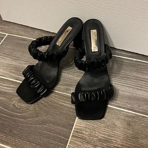 Scrunchy Strap Black Heels
